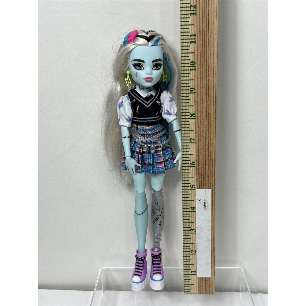Monster High Doll Frankie Stein 2022 Frankenmonster Back To School Uniform - Picture 11 of 11